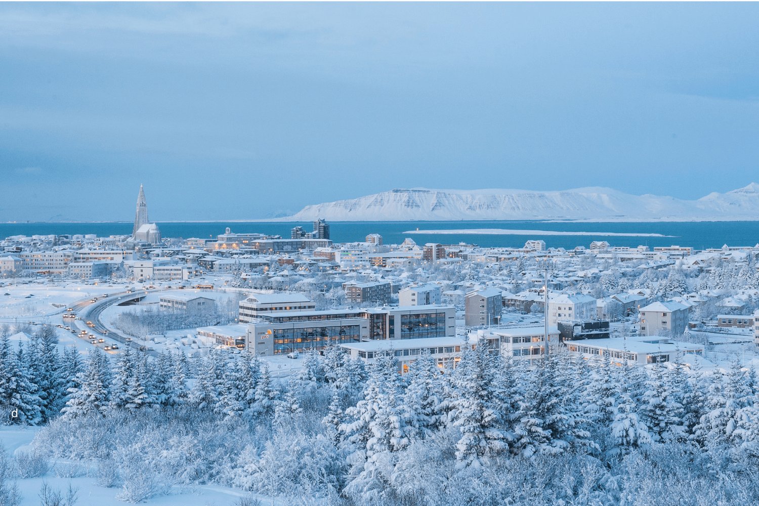 Snjór yfir Reykjavíkurborg