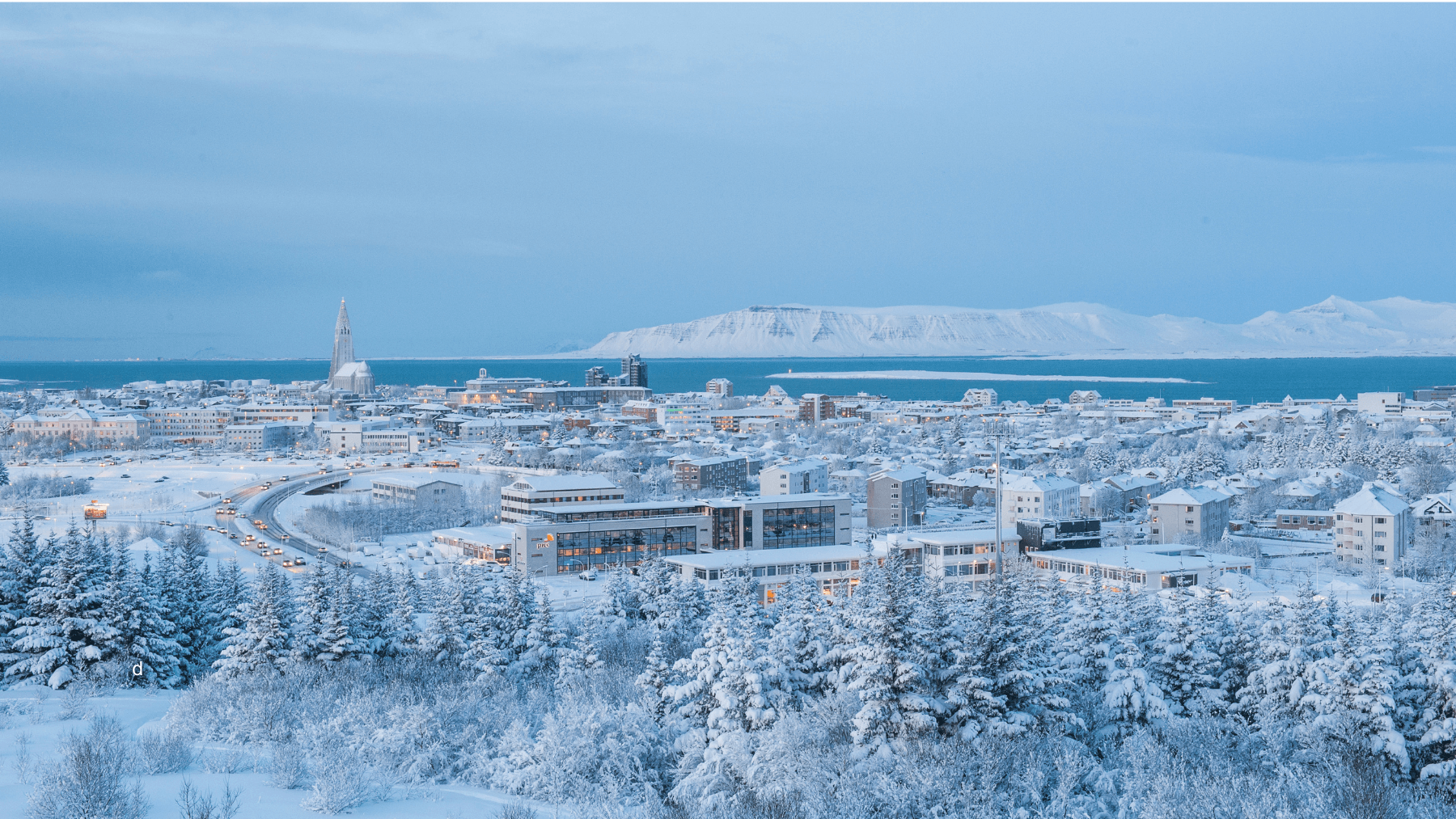 Snjór yfir Reykjavíkurborg